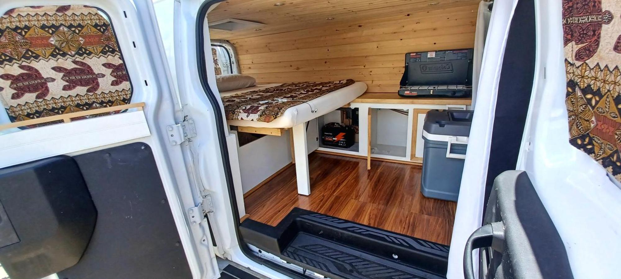 Campcar Maui Jeeps Suvs Hybrid Camper Van Rentals With Equipment And Travel Advice Кахулуї Екстер'єр фото